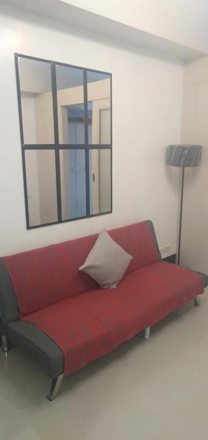 Yhanz Z Sea Residences Pasay Esterno foto