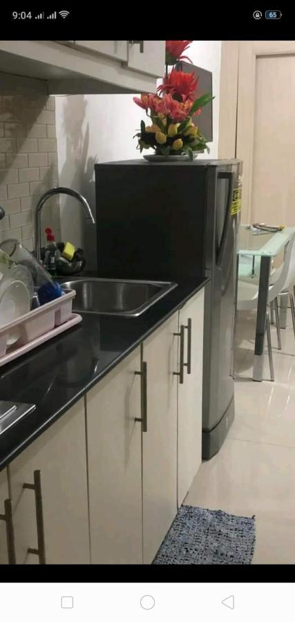 Yhanz Z Sea Residences Pasay Esterno foto